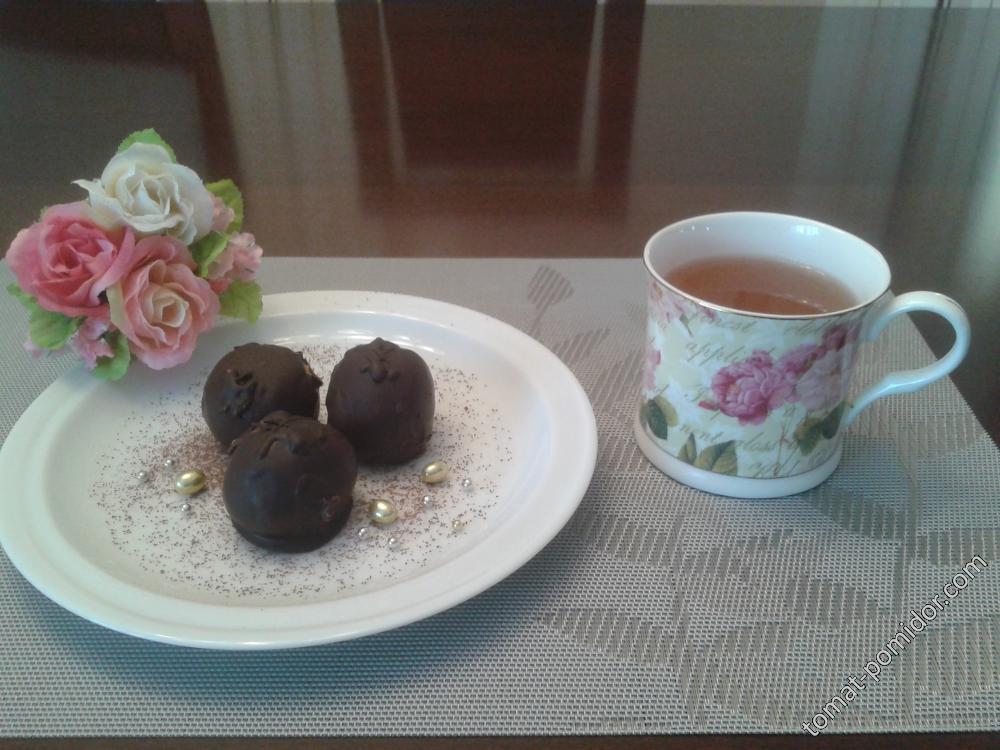 Chocolate Banoffee Biscuit Balls