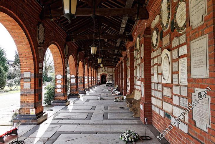 Golders Green Crematorium and Mausoleum