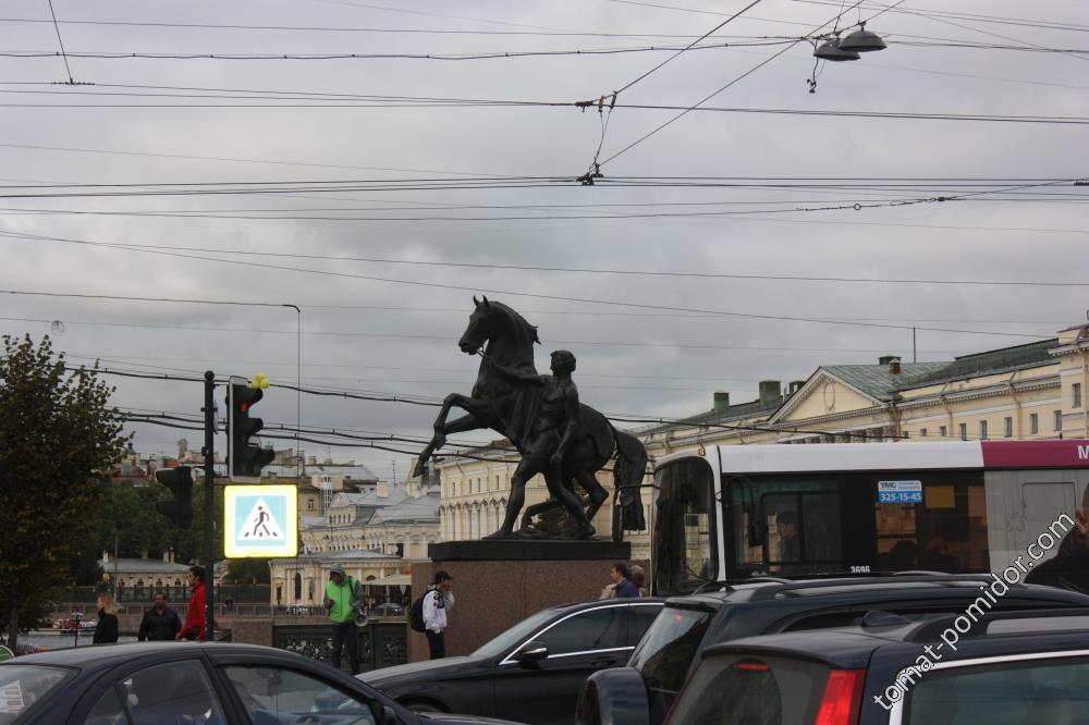 аничков мост